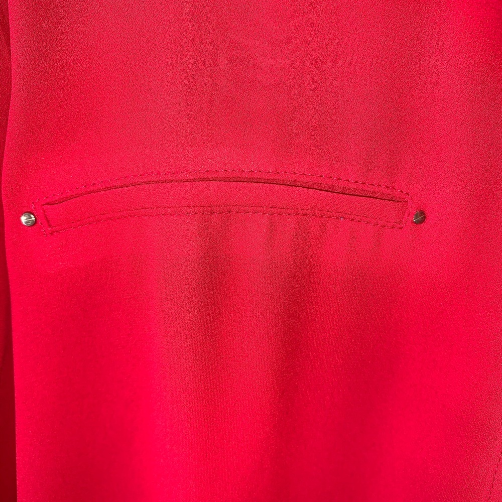 Red blouse - Picture 2 of 4